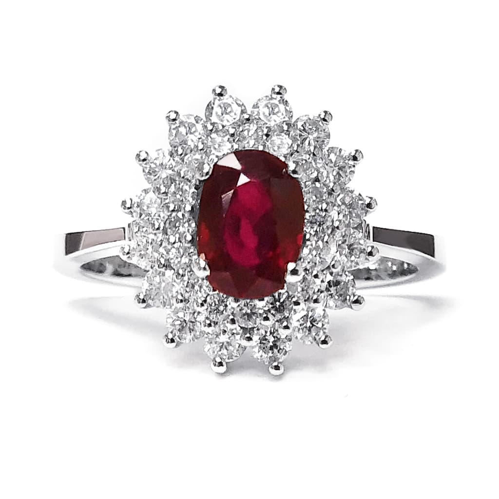 Пръстен с рубин и диаманти от бяло злато 14 к.