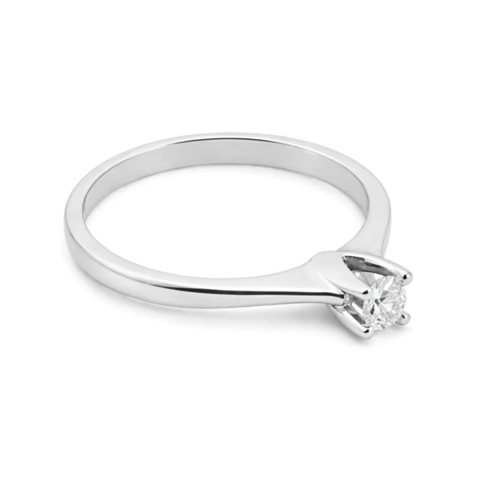 Годежен пръстен от бяло злато с диамант 0,11 карата