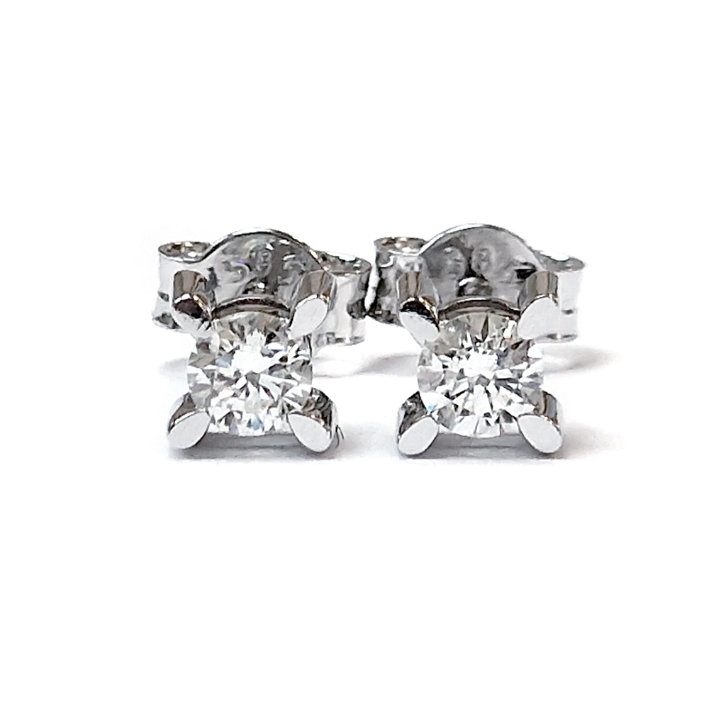 Обеци на винт от бяло злато с диаманти 0,31 карата 16 Обеци на винт от бяло злато с диаманти 0,31 карата